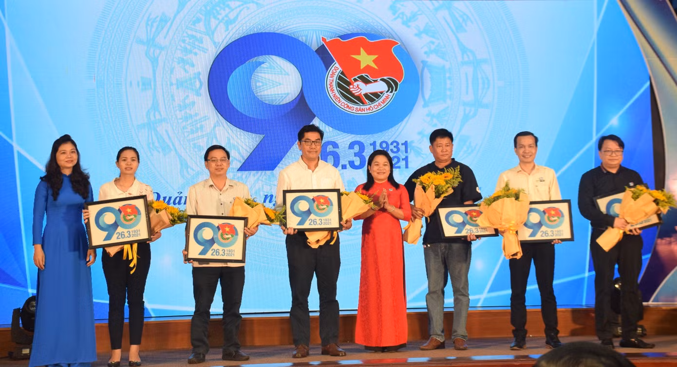 Tỉnh đoàn Đắk Nông tổ chức lễ kỷ niệm 90 năm ngày thành lập Đoàn ảnh 7