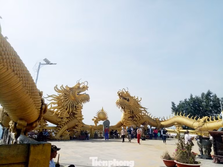 Ngôi chùa ‘độc nhất vô nhị’ ở Bình Dương và 'ông Tà' bí ẩn chưa có lời giải ảnh 5