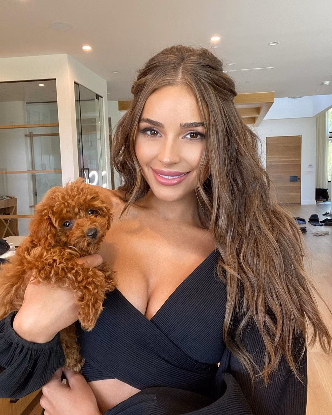Ngắm đường cong thanh xuân rực lửa của Hoa hậu Hoàn vũ Olivia Culpo ảnh 16
