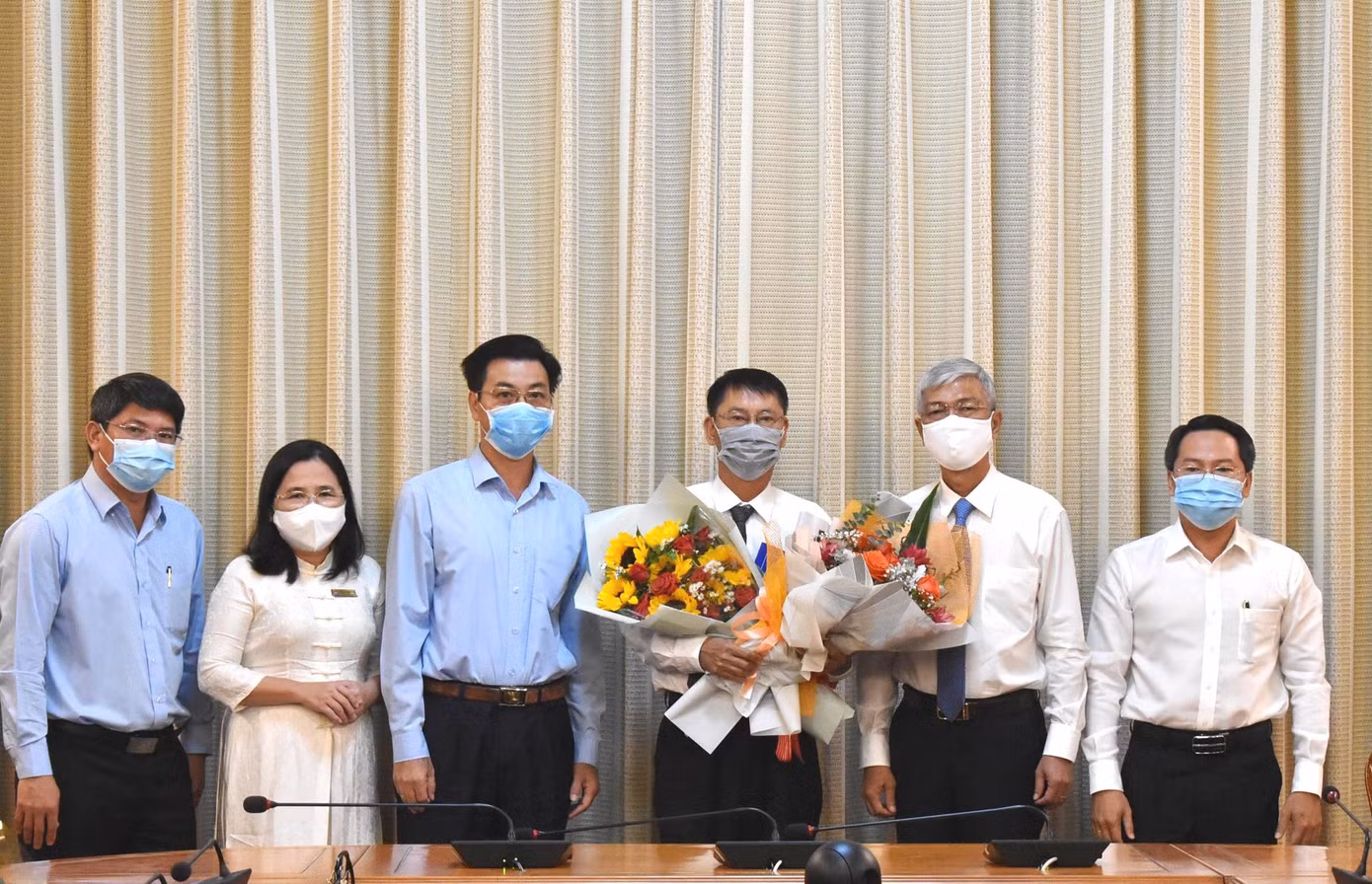 Phó Chủ tịch UBND TPHCM sẽ phê duyệt nhân sự các sở ban ngành, quận huyện ảnh 1