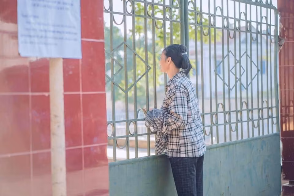 Hình ảnh xúc động trong mùa thi năm 2020: Mẹ luôn là người tuyệt vời nhất! ảnh 3