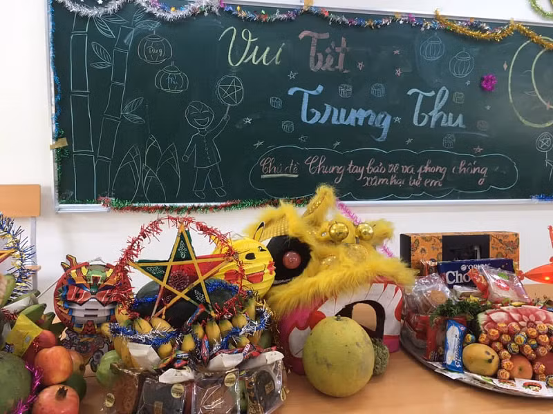 Đến trường mùa Tết Trung Thu: Không khí rộn ràng tới từng ngóc ngách của lớp học ảnh 4