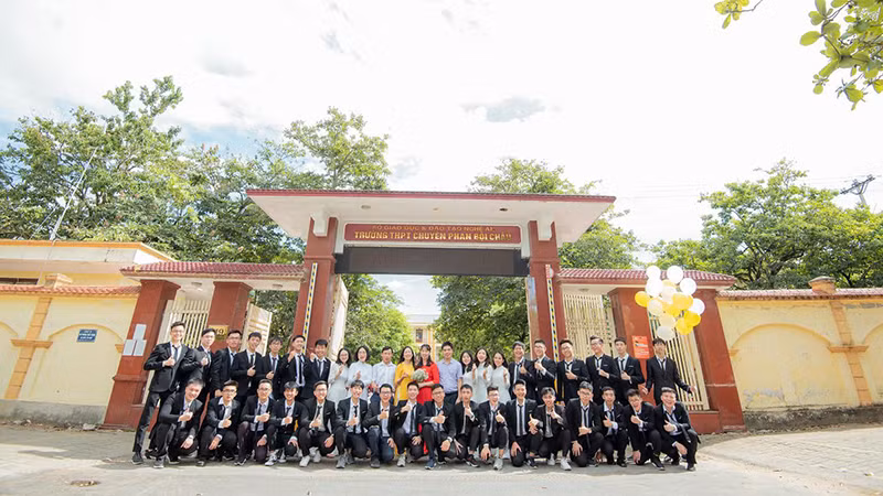 Lớp học “siêu nhân” ở Nghệ An: 2/3 lớp được tuyển thẳng Đại học, còn lại đều trên 27 điểm ảnh 3