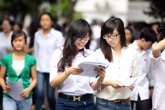 Kỳ thi đánh giá năng lực ĐH Quốc gia TP.HCM: Các thí sinh nắm chắc khoảng 70 - 80% bài làm ảnh 7
