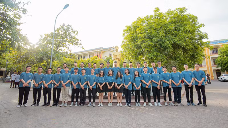 Lớp học “siêu nhân” ở Nghệ An: 2/3 lớp được tuyển thẳng Đại học, còn lại đều trên 27 điểm ảnh 4