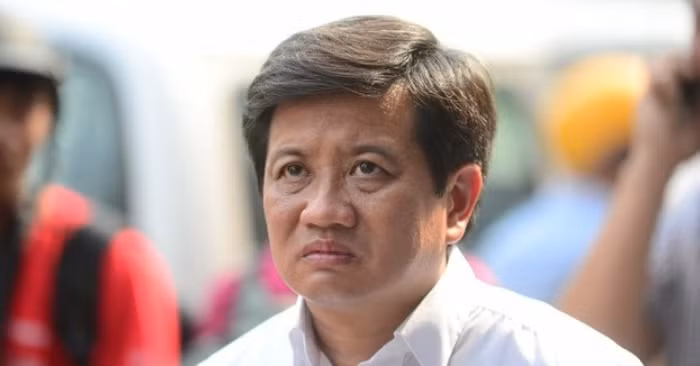 Ông Đoàn Ngọc Hải bán điện thoại, đồng hồ hàng hiệu lo cho người vô gia cư ảnh 7 Ông Đoàn Ngọc Hải bán điện thoại, đồng hồ hàng hiệu lo cho người vô gia cư ảnh 7
