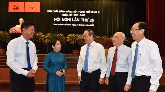'Xử lý ông Tất Thành Cang thuộc thẩm quyền Đảng bộ và HĐND TPHCM' ảnh 6 'Xử lý ông Tất Thành Cang thuộc thẩm quyền Đảng bộ và HĐND TPHCM' ảnh 6