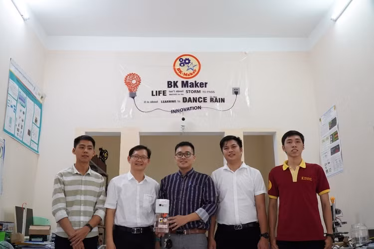 Chống dịch bằng tri thức và sáng tạo ảnh 4