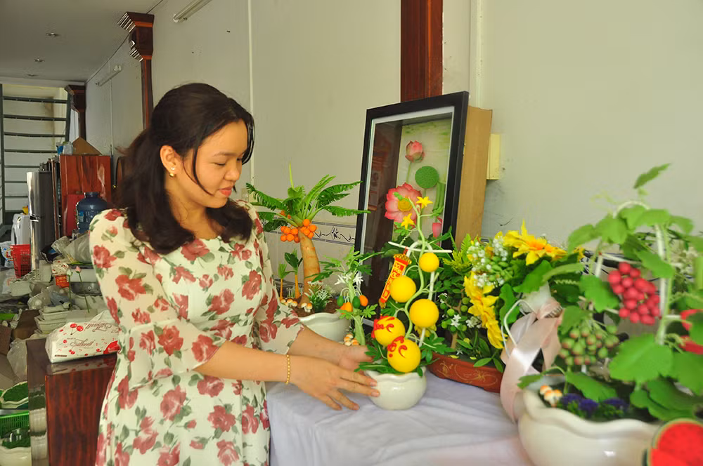 Tình yêu hoa từ... đất của nữ thạc sỹ 9X ở Cần Thơ ảnh 3