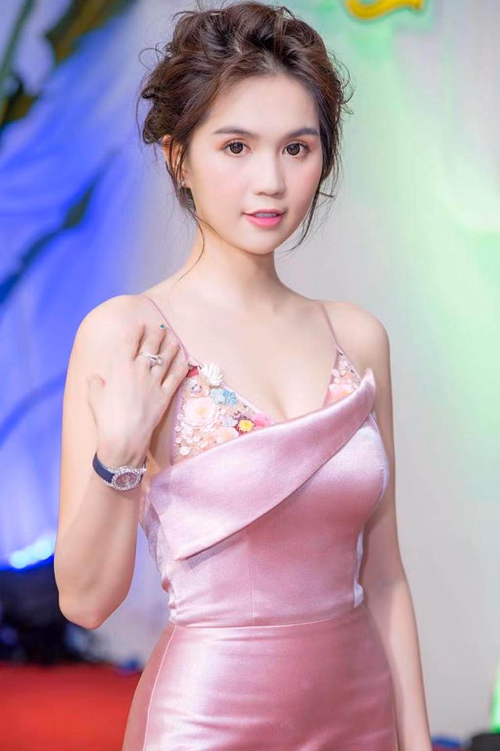 Sau nghi án dùng ảnh fake thanh lý kim cương, Ngọc Trinh tuyên bố trích 5% làm từ thiện ảnh 2