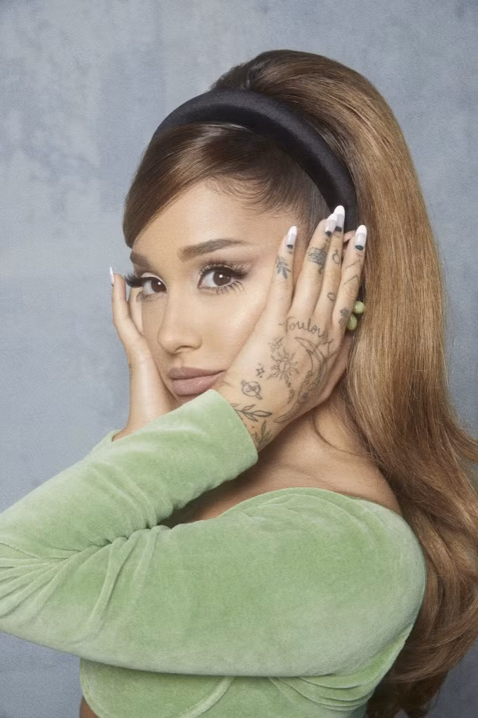 Những bài hát không-thể-không-nghe trong album “positions” của Ariana Grande ảnh 2