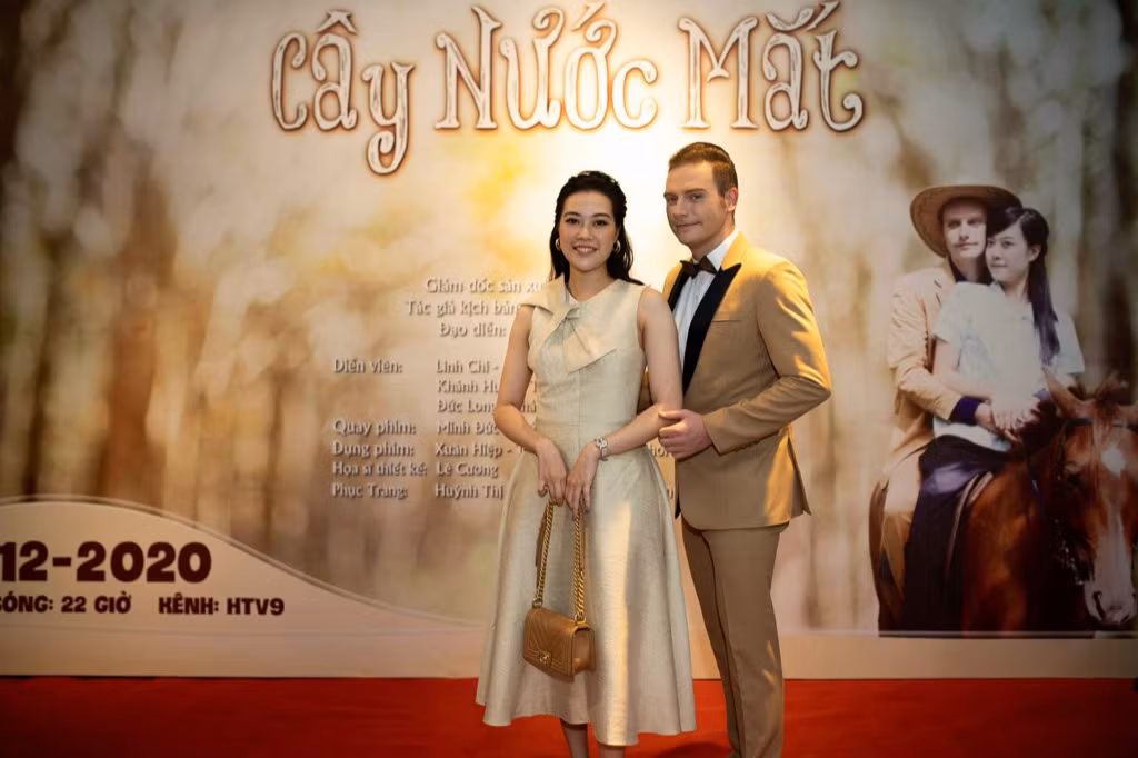 Kyo York tiết lộ “cảm nắng” bạn diễn Linh Chi khi quay phim truyền hình “Cây nước mắt“ ảnh 3