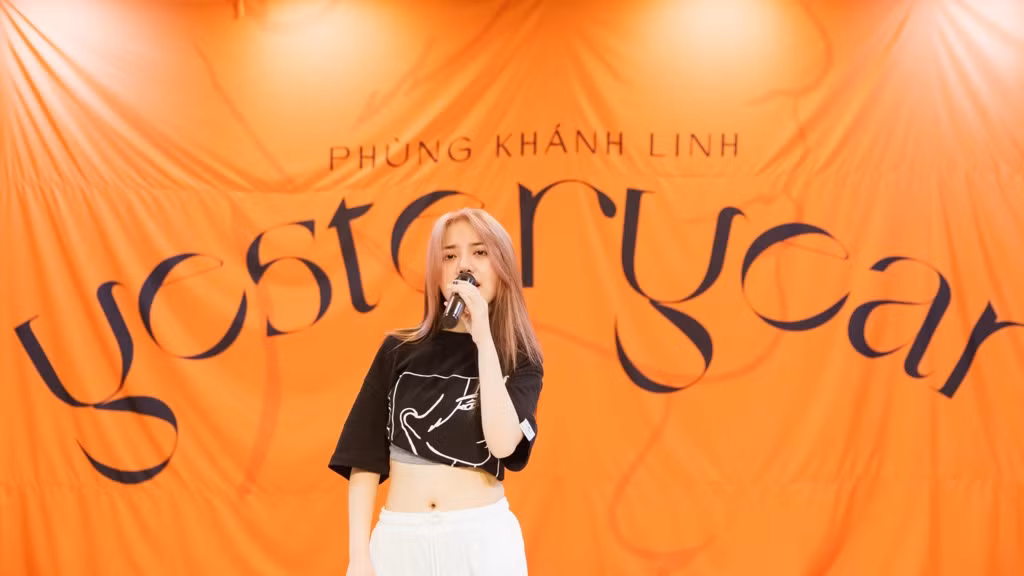 Clip: Phùng Khánh Linh dốc sức tập vũ đạo, vui mừng vì showcase đã “cháy vé“ ảnh 1