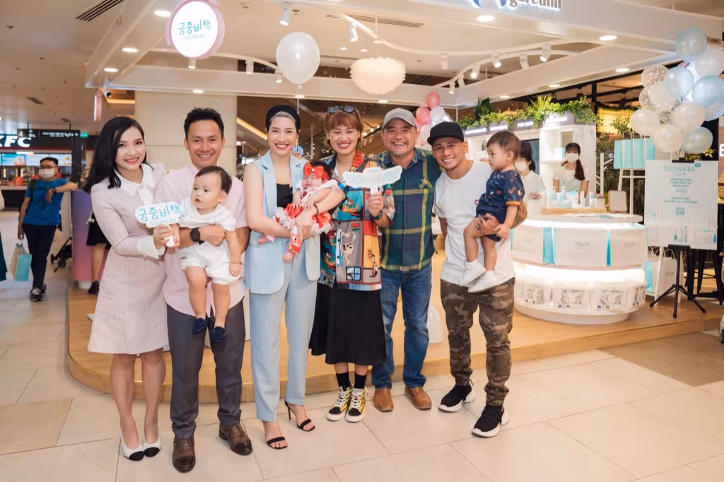 Lần hiếm hoi “ông bố bỉm sữa” Tiến Đạt khoe con trai kháu khỉnh tại sự kiện ảnh 3