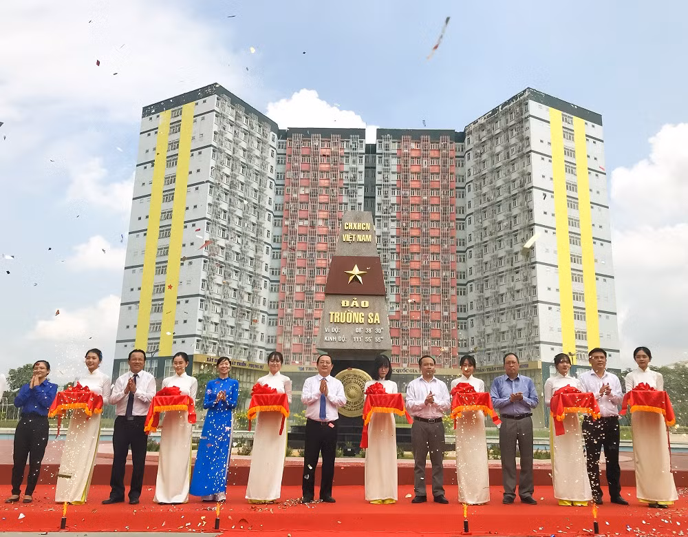 Sắc màu SV 29/7: Những thí sinh tiềm năng của cuộc thi Hoa hậu Việt Nam 2020 ảnh 26