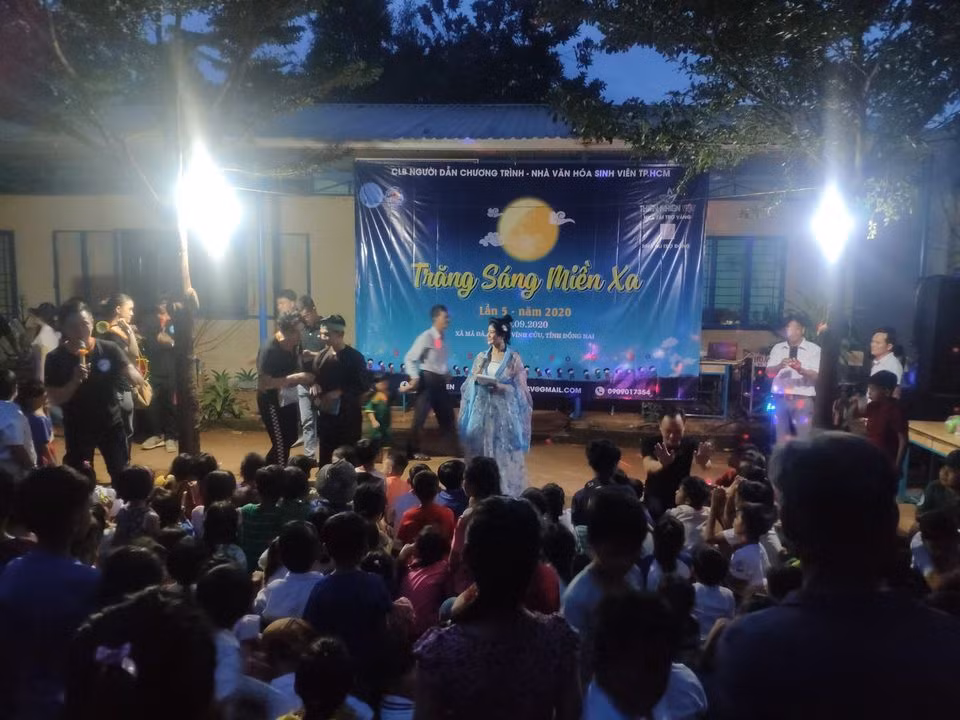 Mang Trung Thu đến trẻ em vùng xa ảnh 3