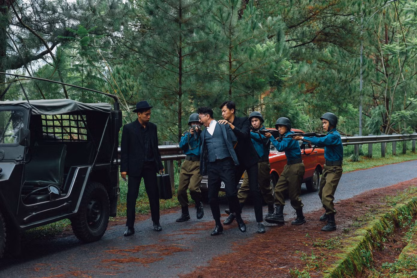 Lý Nhã Kỳ xuất hiện chớp nhoáng trong teaser MV kịch tính của Đàm Vĩnh Hưng ảnh 5