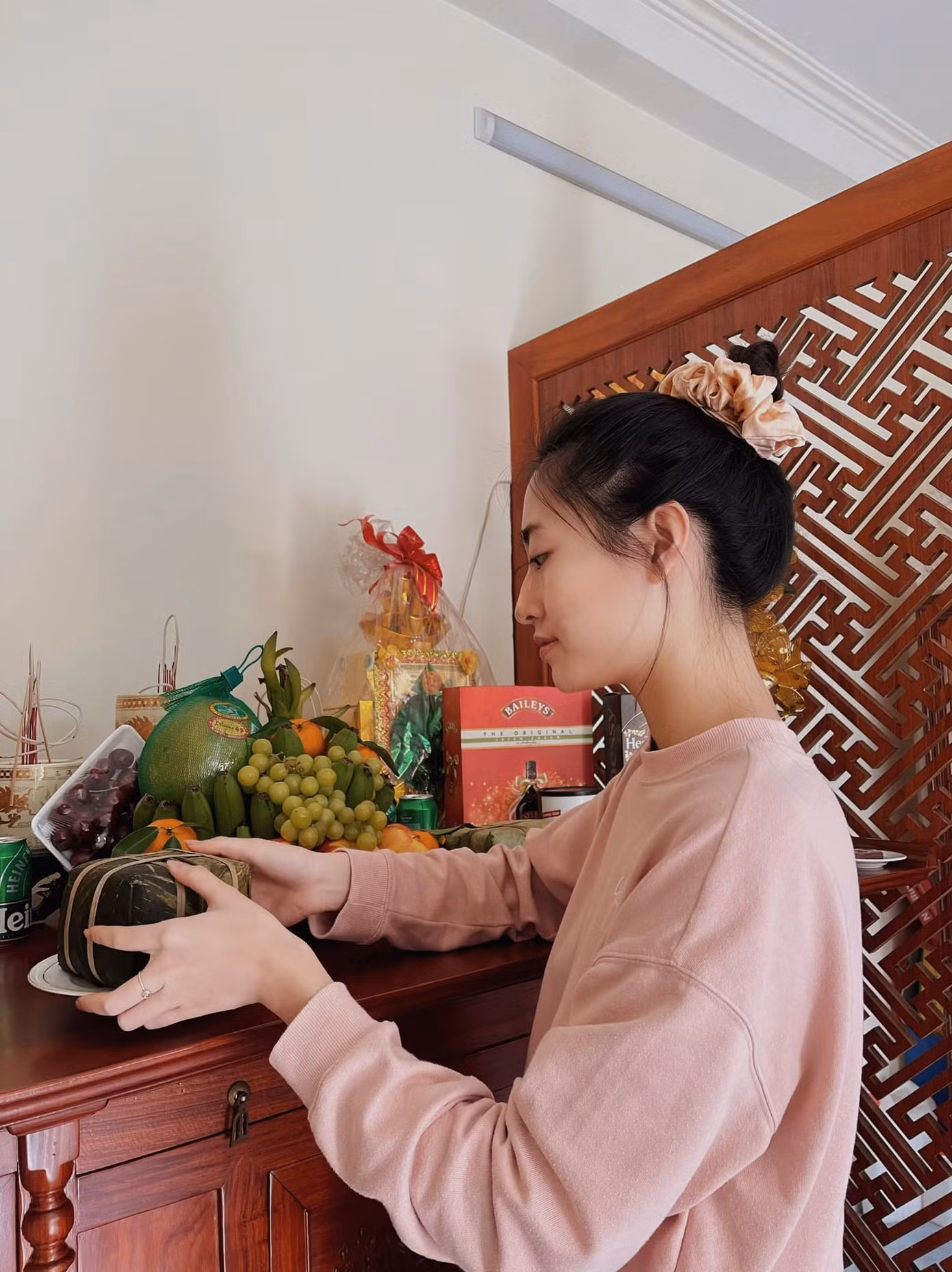 Những dự định của “sao” Việt trong đêm Giao thừa: Người đón Tết nơi xứ người, kẻ “chờ đón” những điều mới mẻ ảnh 9