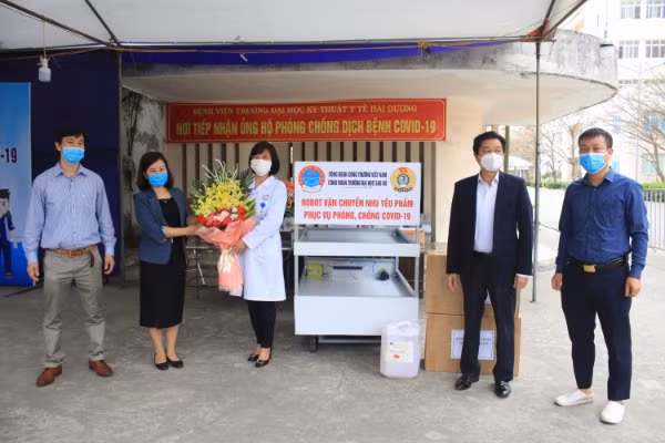 Trường Đại học Sao Đỏ tiếp tục thần tốc chế tạo 2 robot cùng tỉnh Hải Dương phòng, chống COVID-19 ảnh 3