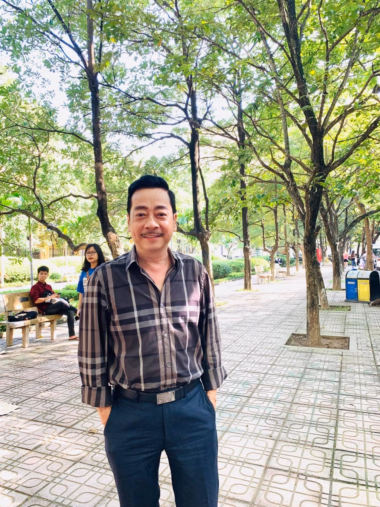 NSND Hoàng Dũng qua hồi ức của NSND Thu Hà – Bà Bạch Cúc trong “Hướng dương ngược nắng” ảnh 2
