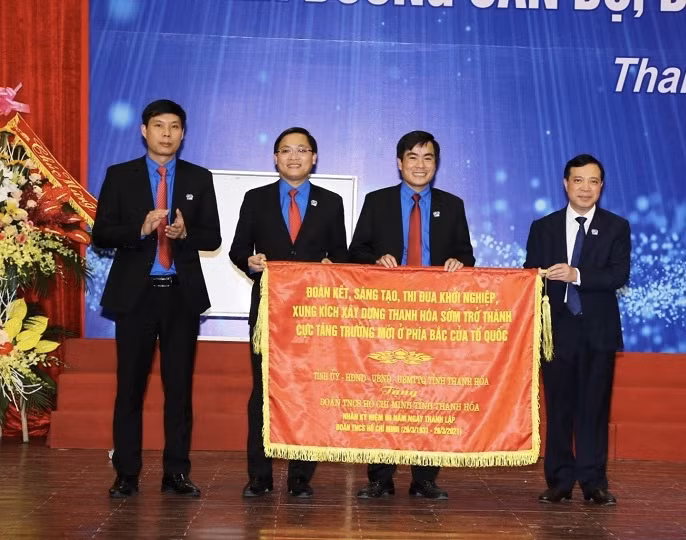 Thanh Hoá: Tọa đàm Kỷ niệm 90 năm Ngày thành lập Đoàn TNCS Hồ Chí Minh ảnh 3