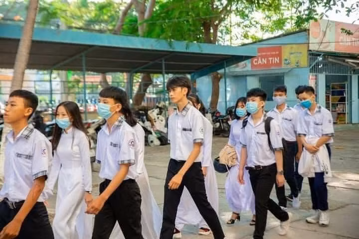 Mùa tựu trường, ngắm loạt ảnh những chàng trai năm ấy này có khiến bạn rung rinh? ảnh 8