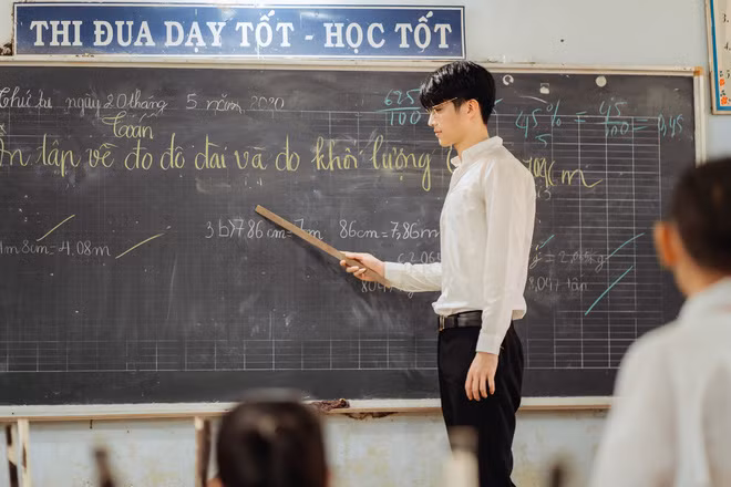 Chàng vận động viên trong bộ ảnh làm “thầy giáo” gây sốt cộng đồng mạng ảnh 3