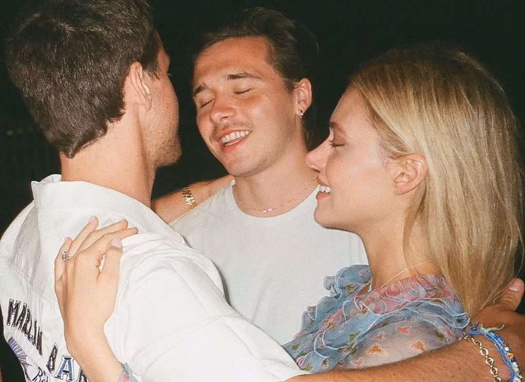Brooklyn Beckham chia sẻ hình ảnh cầu hôn Nicola Peltz cùng thông điệp ngọt lịm tim ảnh 5