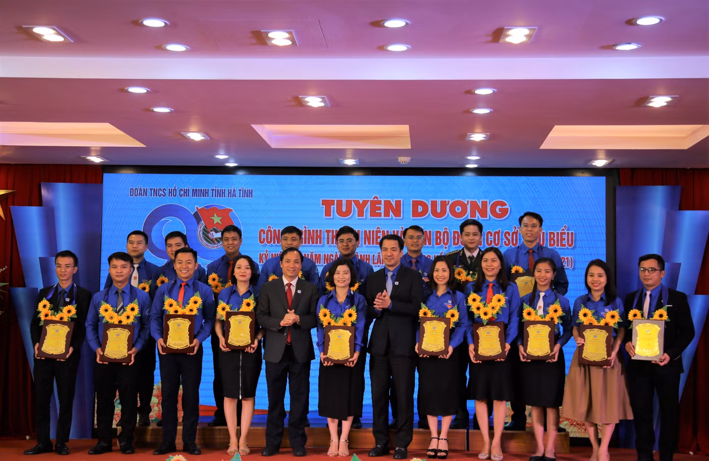 Hà Tĩnh: Tuyên dương 18 công trình thanh niên và cán bộ Đoàn tiêu biểu ​ ảnh 7