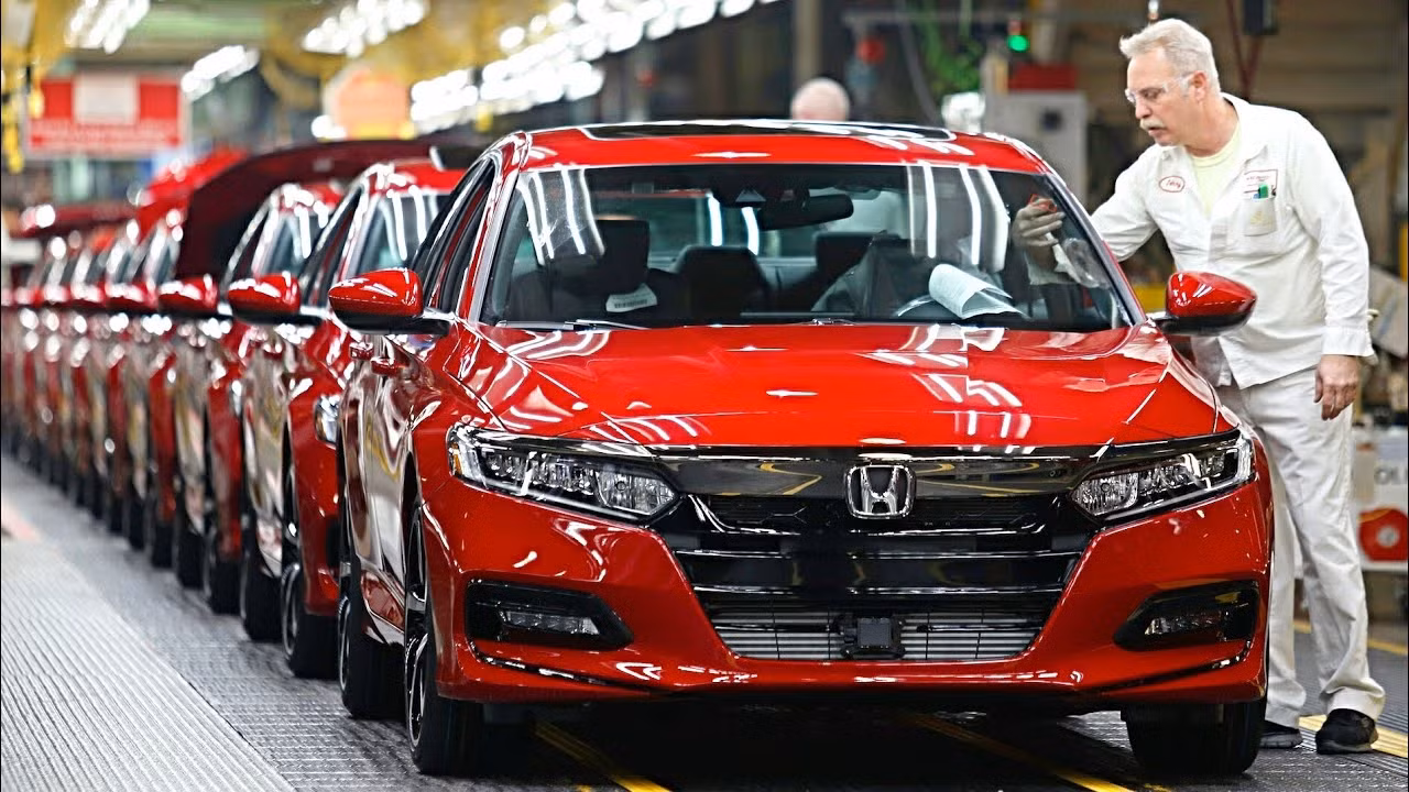 Quan chức Nhật Bản muốn Honda và Nissan hợp nhất ảnh 1