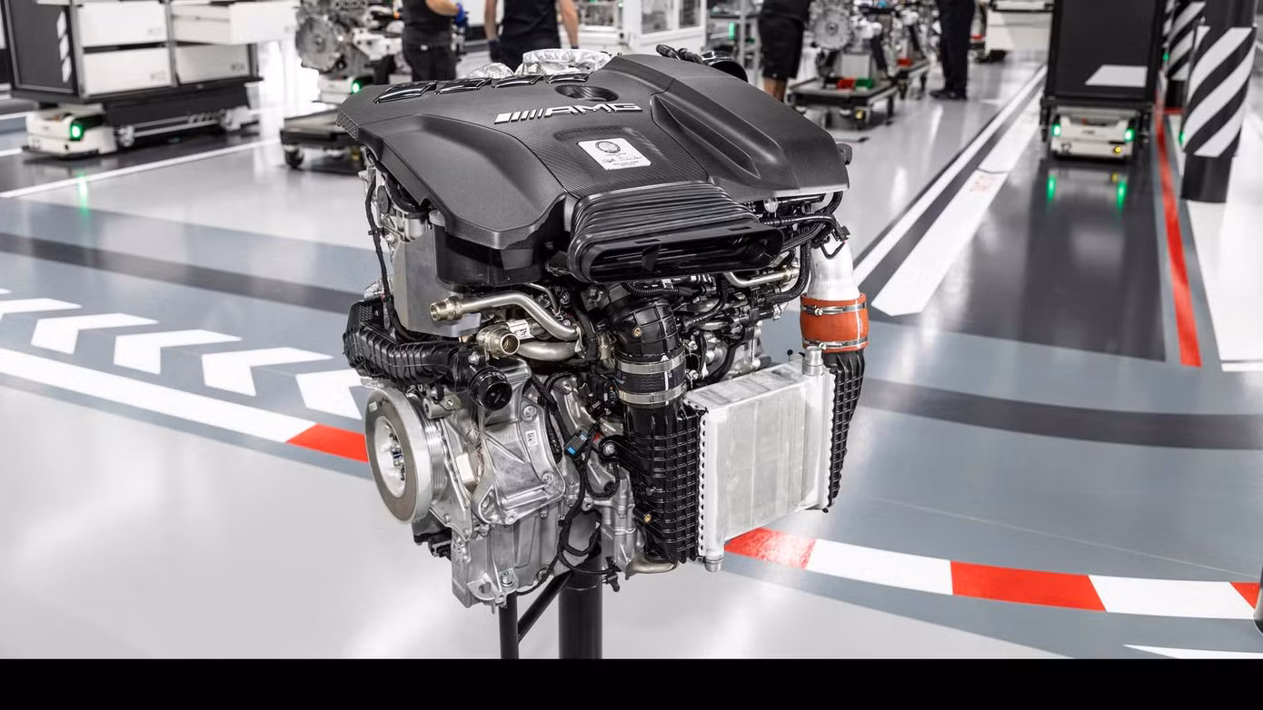 Ford tung động cơ V8 7.3L 'cực khủng' cho xe bán tải ảnh 7