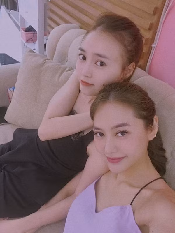 Showbiz 9/7: Noo Phước Thịnh “thả thính” Mai Phương Thúy, Tiểu Vy khoe body nóng bỏng ảnh 11
