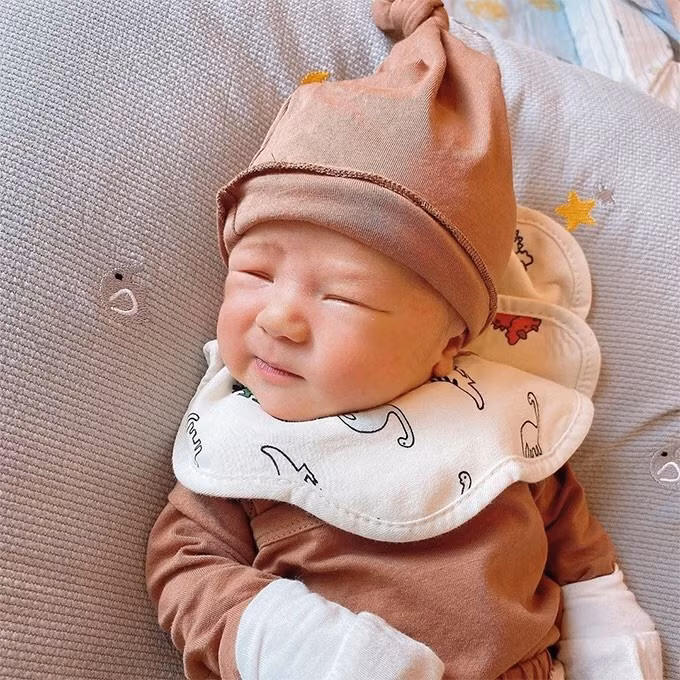 Tăng Thanh Hà diện trang phục xuyên thấu lạ mắt; Wowy ra Hà Nội “truy tìm” bác Lại Văn Sâm ảnh 24
