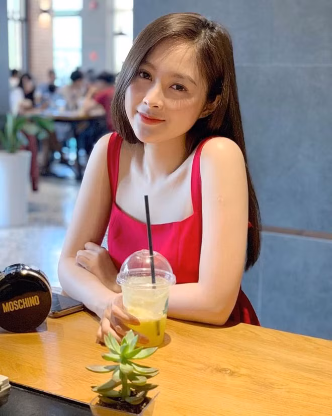 Sắc màu SV 10/7: 9X Bách khoa xinh xắn, học giỏi; vinh danh nữ sinh tử nạn vì cứu em nhỏ ảnh 10