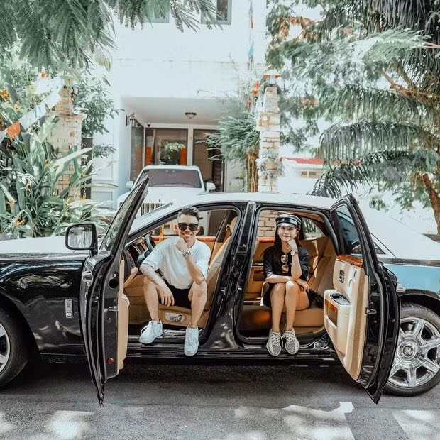 Đại gia Minh Nhựa “rap” về Wowy trên xe siêu sang 50 tỷ khiến cư dân mạng xôn xao ảnh 10