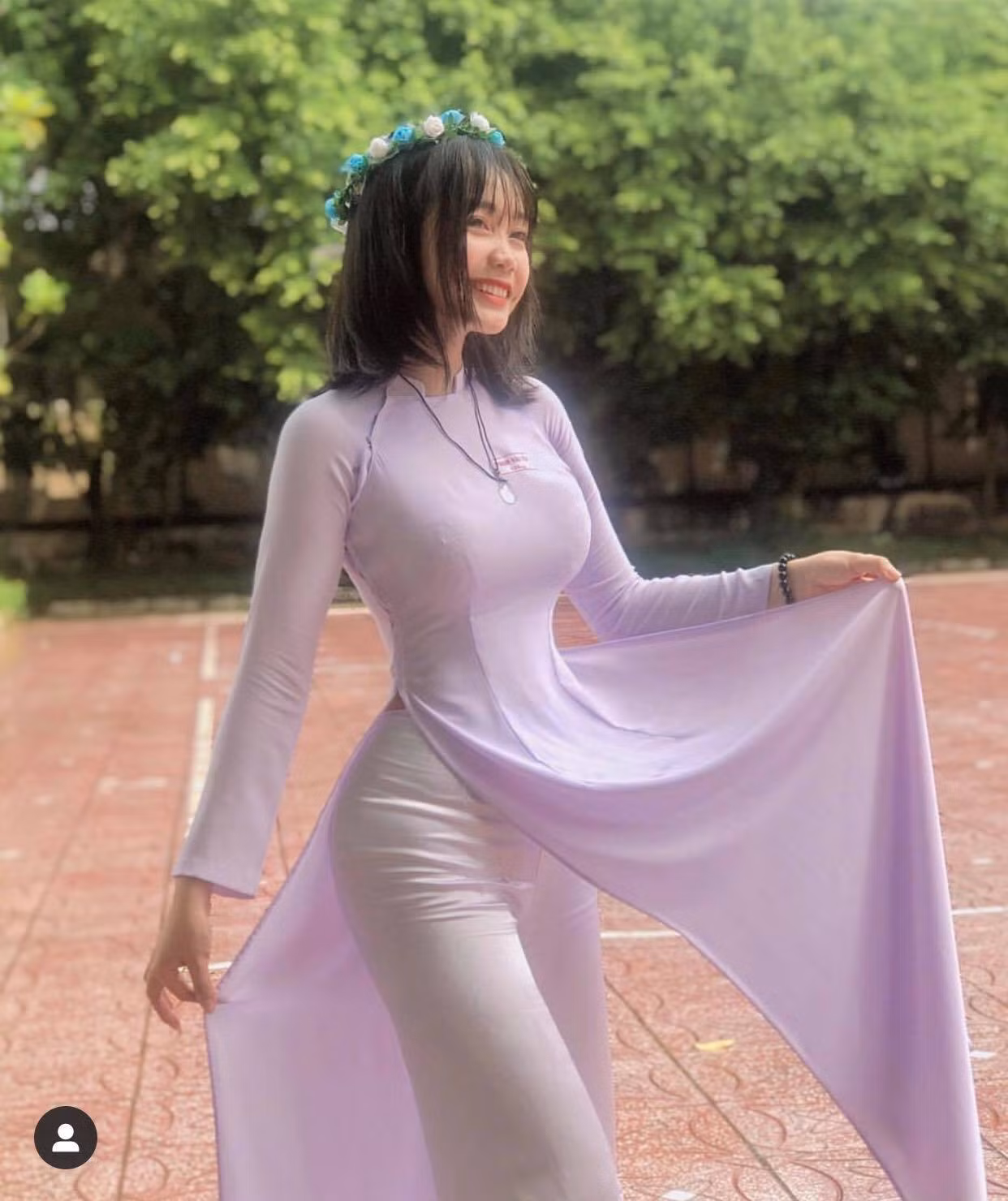 Sắc màu SV 26/7: Nữ tiếp viên trưởng 22 tuổi, 10X thi hoa hậu là du học sinh ảnh 14