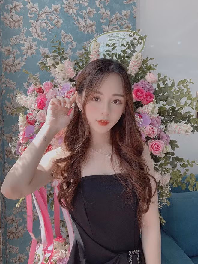 Sắc màu SV 31/7: Nữ sinh mặc áo dài “đẹp nhất mạng xã hội“ ảnh 4