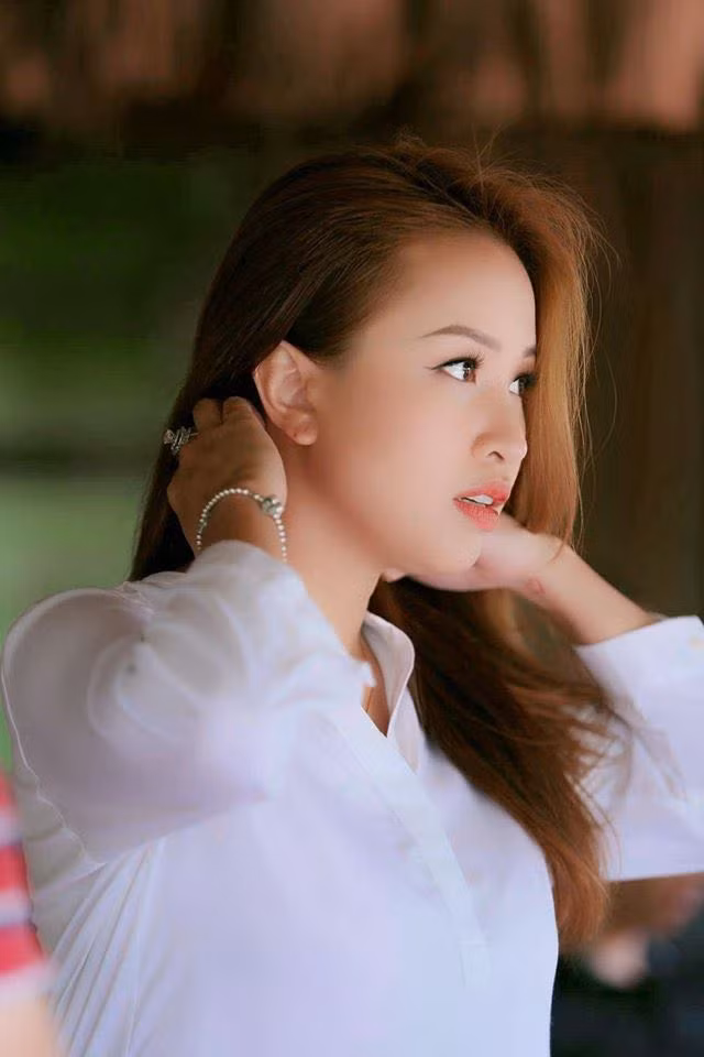 Lâm Vỹ Dạ chứng minh nhan sắc không phải dạng vừa, Chi Pu bị gọi là “Dương Mịch Việt Nam“ ảnh 23