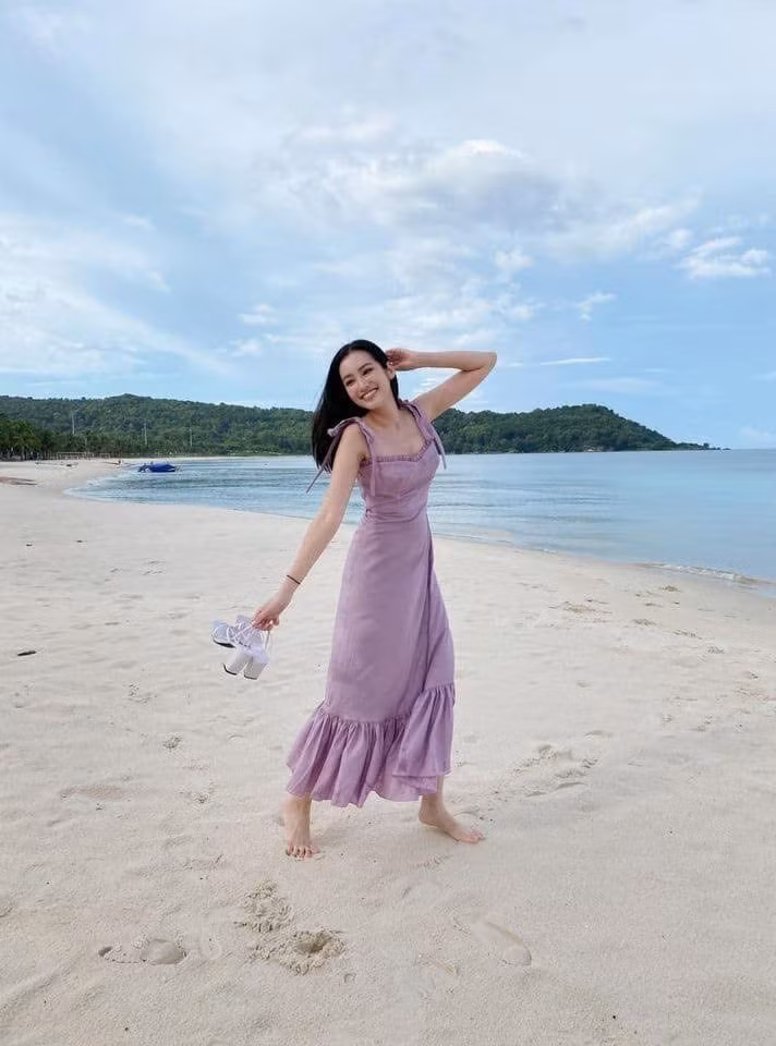 Elly Trần gây bất ngờ vì đổi kiểu tóc; Đặng Thu Thảo được khen quá xinh đẹp dù đã 2 con ảnh 21