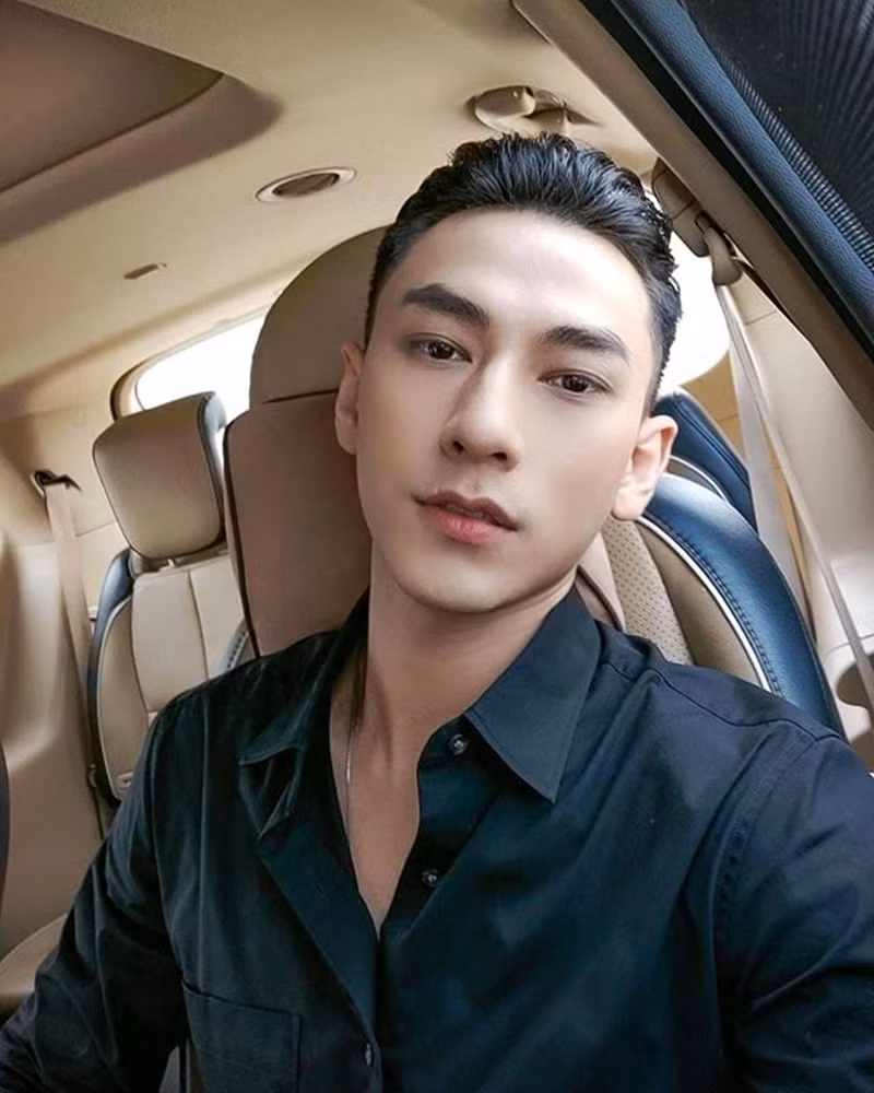 Showbiz 3/7: Chi Pu khoe body, hậu ồn ào với hội chị em; NSND Hồng Vân bị chê kém duyên ảnh 3