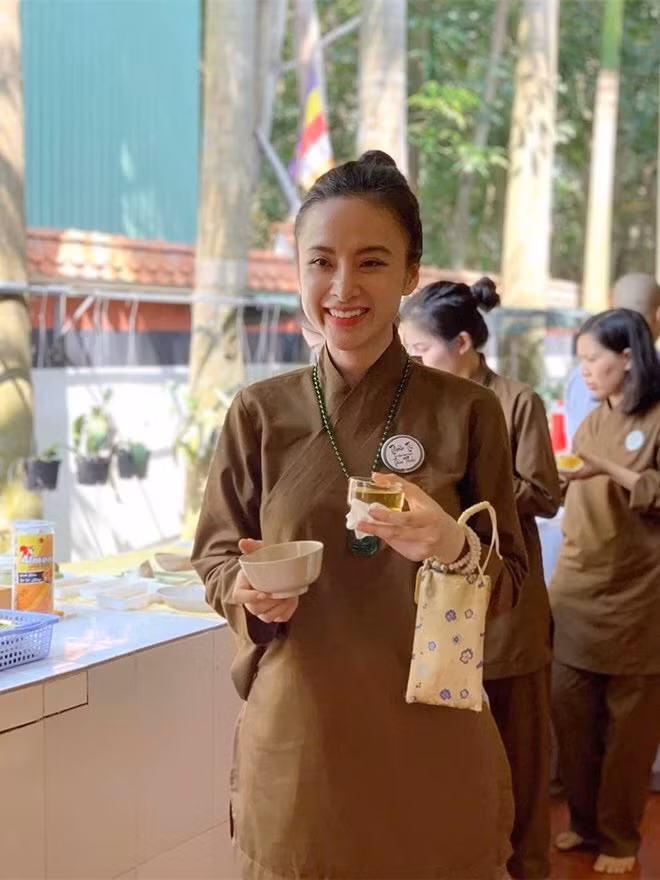 Trâm Anh đồng cảm với ViruSs khiến cư dân mạng rộ lên tin đồn xôn xao ảnh 2