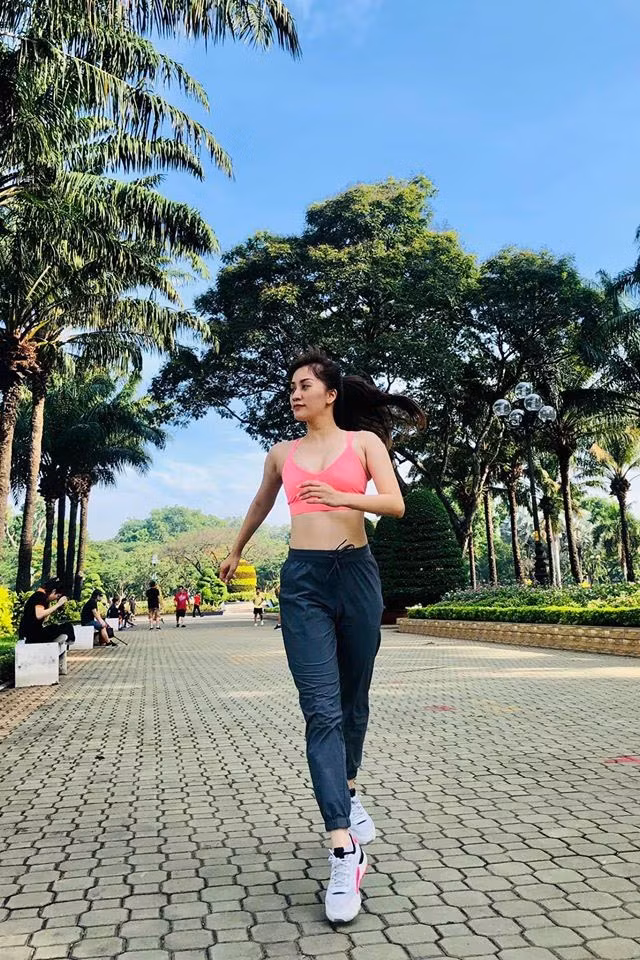 Showbiz 31/5: Yaya Trương Nhi gay gắt với Lương Bằng Quang, Đặng Thu Thảo lộ diện sau sinh ảnh 11