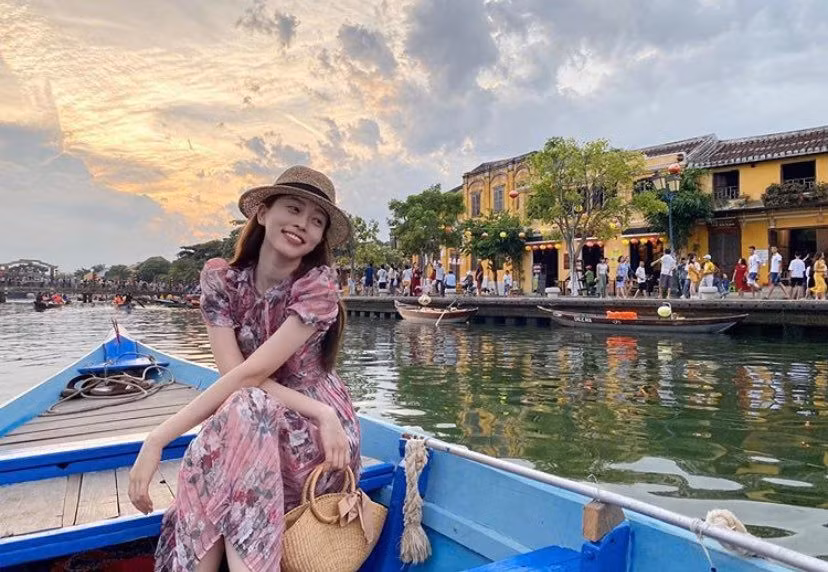 Showbiz 19/6: Minh Hằng tung ảnh hở bạo đón sinh nhật, Lynk Lee nhan sắc thăng hạng ảnh 17