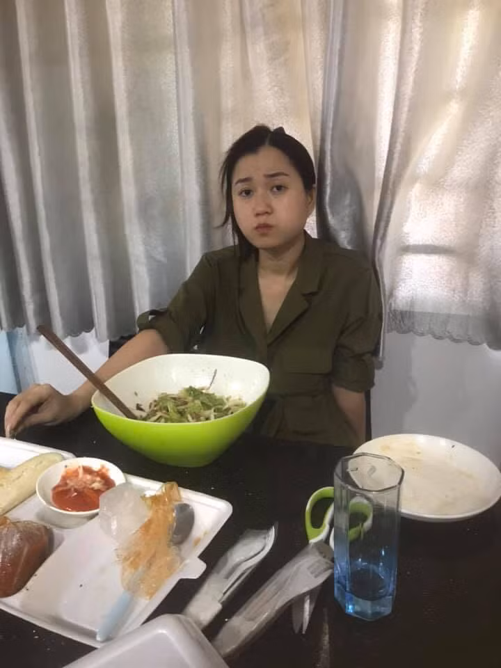 Sao Việt thi nhau chọn du thuyền để xả hơi; Hiếu Hiền bức xúc phủ nhận tin đồn cátsê ảnh 26