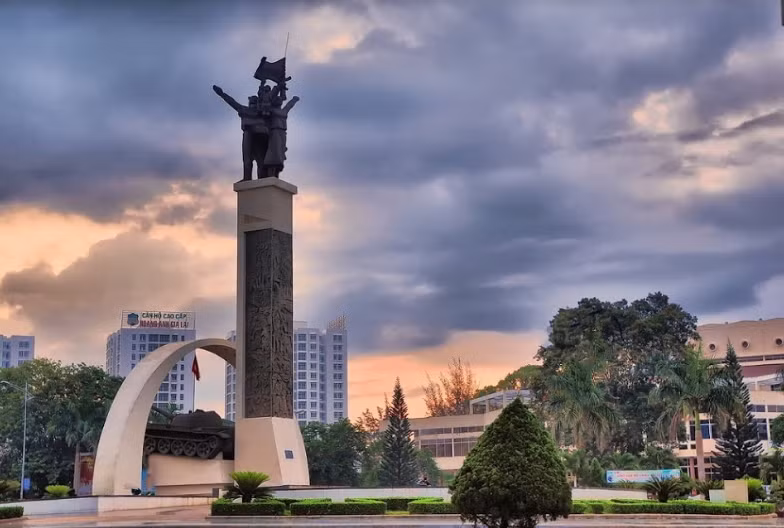 Đi biển gì tầm này, check-in “đổi gió” ngay với phố núi hoang sơ cùng giới trẻ Ban Mê ảnh 3