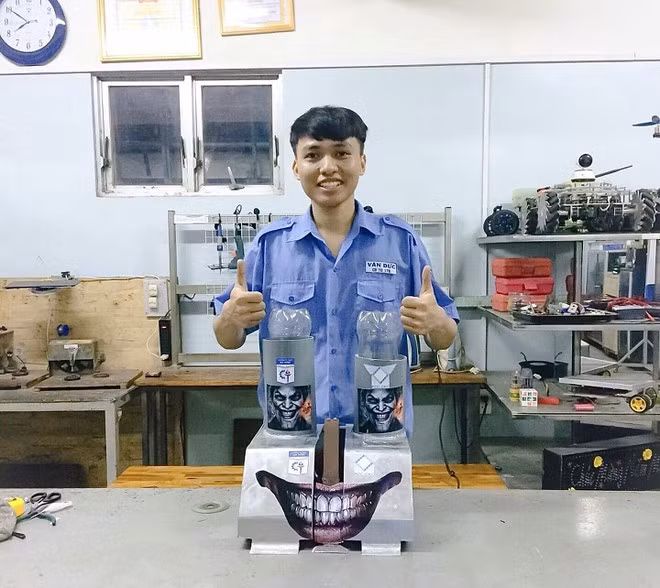 Sắc màu SV 28/7: Hotgirl 9X khoe gương mặt sắc lạnh quyến rũ; nữ sinh có chiều cao “khủng“ ảnh 14