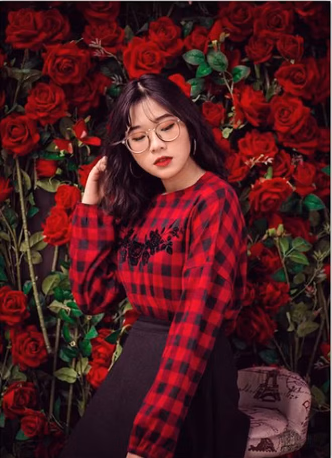 Sắc màu SV 26/7: Nữ tiếp viên trưởng 22 tuổi, 10X thi hoa hậu là du học sinh ảnh 8