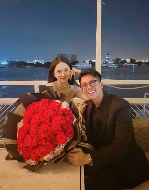 Sao Việt thi nhau chọn du thuyền để xả hơi; Hiếu Hiền bức xúc phủ nhận tin đồn cátsê ảnh 28