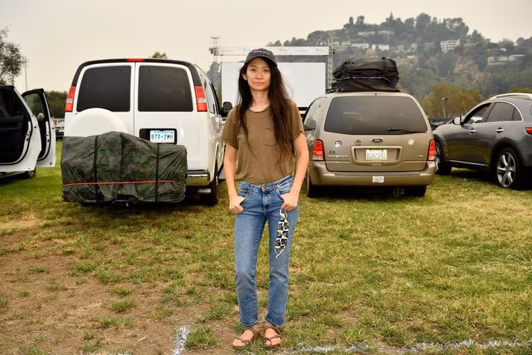 Chloé Zhao – người phụ nữ châu Á nhỏ bé làm nên kỳ tích tại Hollywood ảnh 1