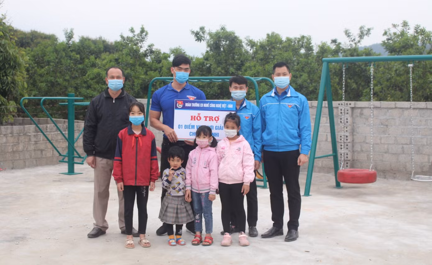 Tỉnh đoàn Bắc Giang khởi động tháng Thanh niên, khánh thành cầu 1,6 tỷ đồng ảnh 2